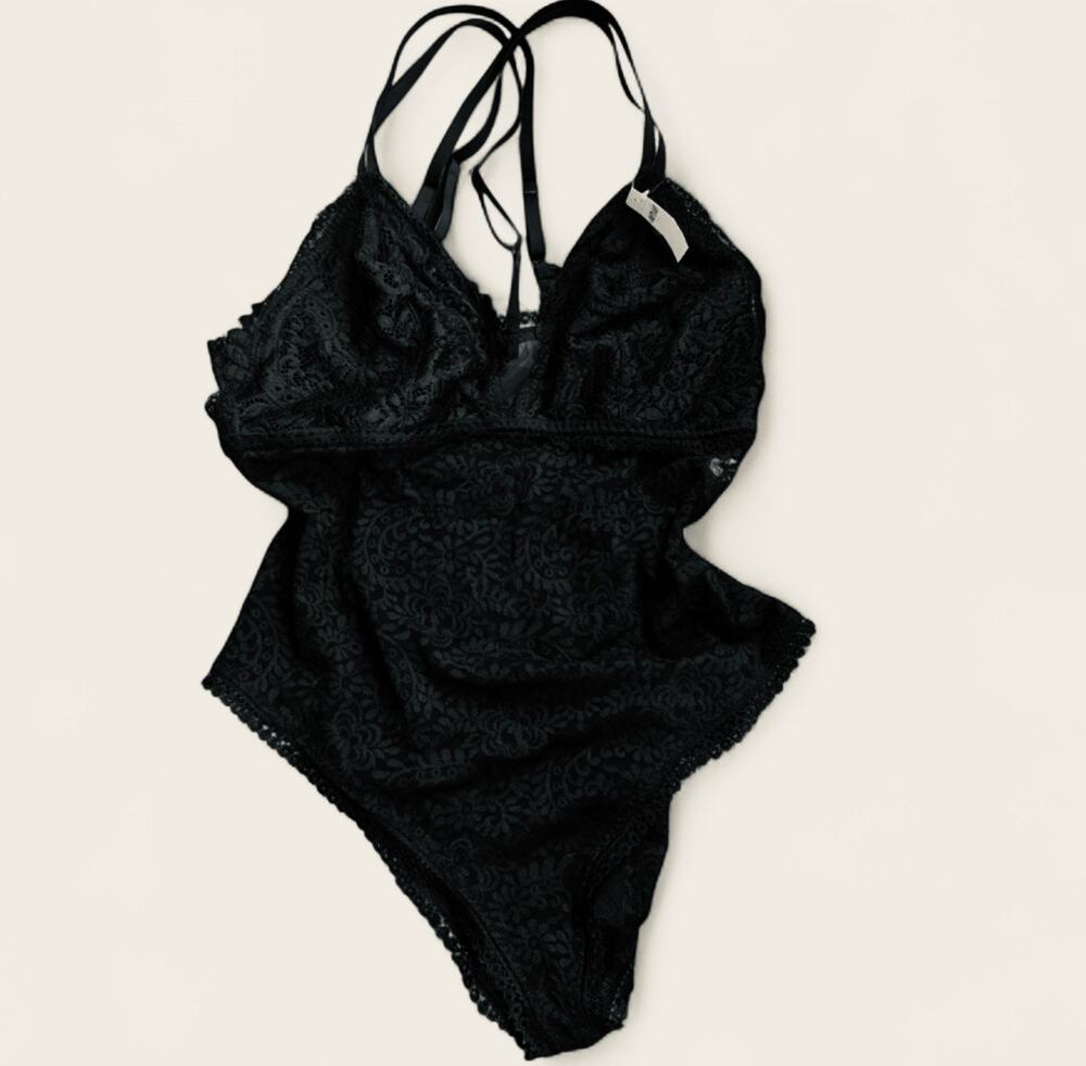 NWT woman’s XL aerie lace bodysuit / teddy / lingerie with adjustable straps
